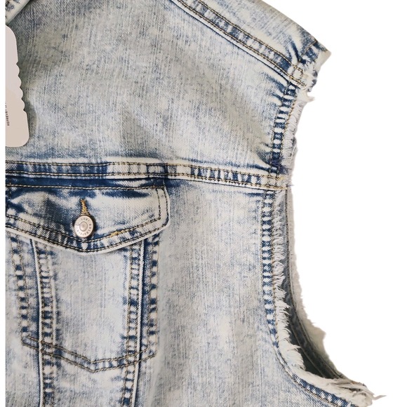 LOGO Lori Goldstein Jasper Vest NWT Womens 18 Blue Denim Jacket Frayed Detail - Picture 3 of 9